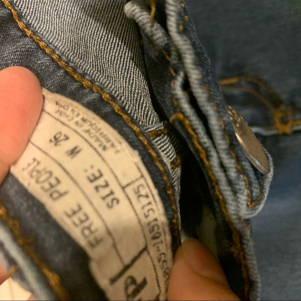 Free people size 26 dark jeans - Picture 3 of 6